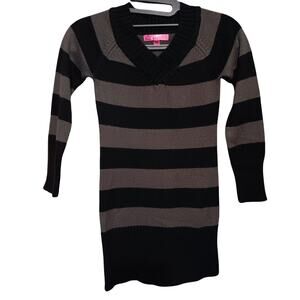 Cherry Stix Womens Teens Sweater Size Medium Gray & Black Striped Long V-Neck